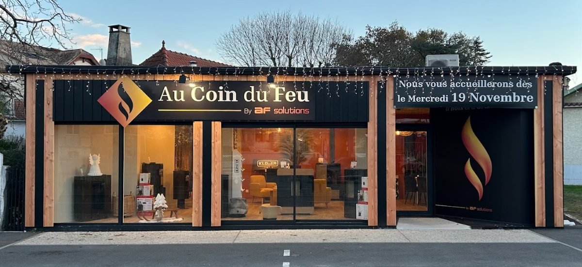 La façade du magasin Au Coin du Feu, 36 Cours de la République à Gujan-Mestras